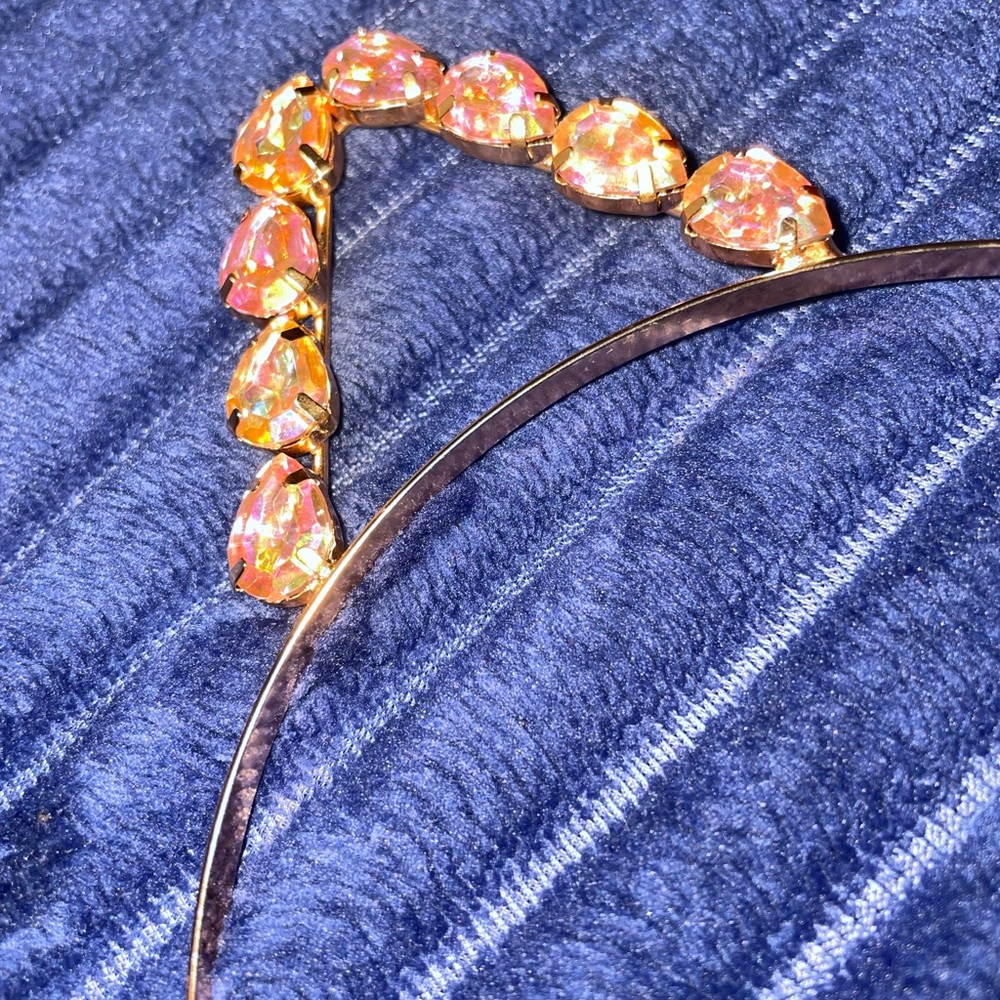 Gold metal headband with pink jewels on the ears - Picture 2 of 2